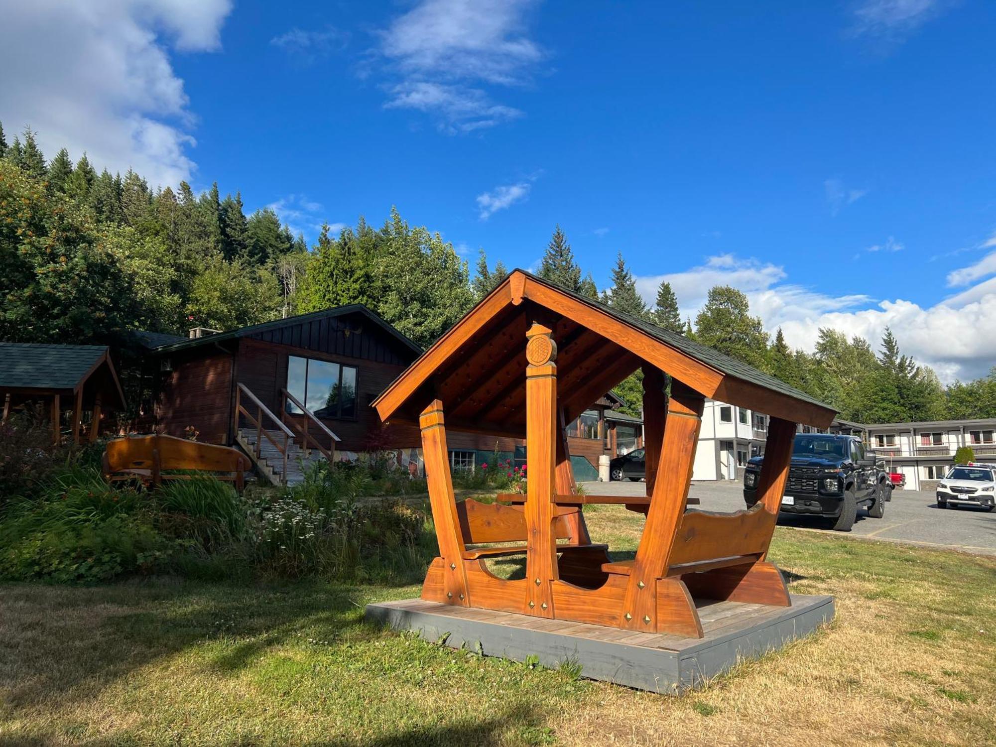 Chalet Inn Kitimat Luaran gambar
