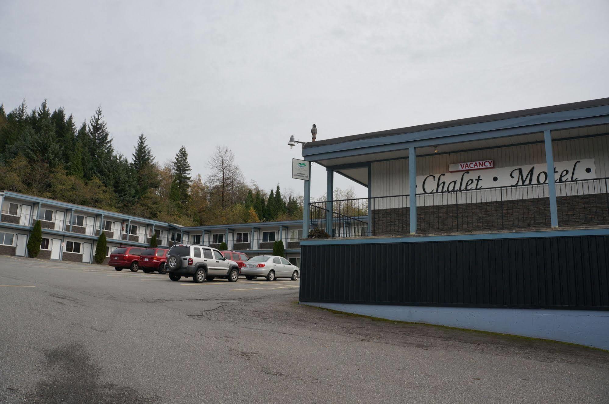 Chalet Inn Kitimat Luaran gambar